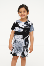 ⁦فستان بناتي أسود وأبيض دكني Dkny⁩ - الصورة ⁦2⁩