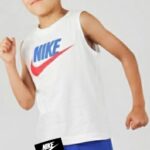 طقم Nike