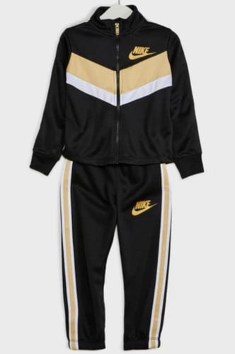 R6WVWHpYnkAspBvjgvwyQvgSvMBWcRiiVgVu94Jz طقم Nike - الصورة 1
