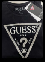 ⁦تيشرت أسود Guess⁩ - الصورة ⁦3⁩