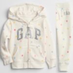 طقم Gap